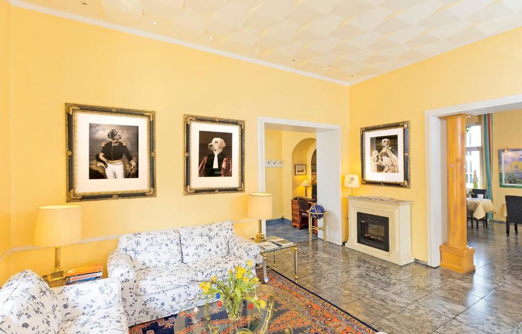 Hotel Eden Am Kurpark ボン エクステリア 写真