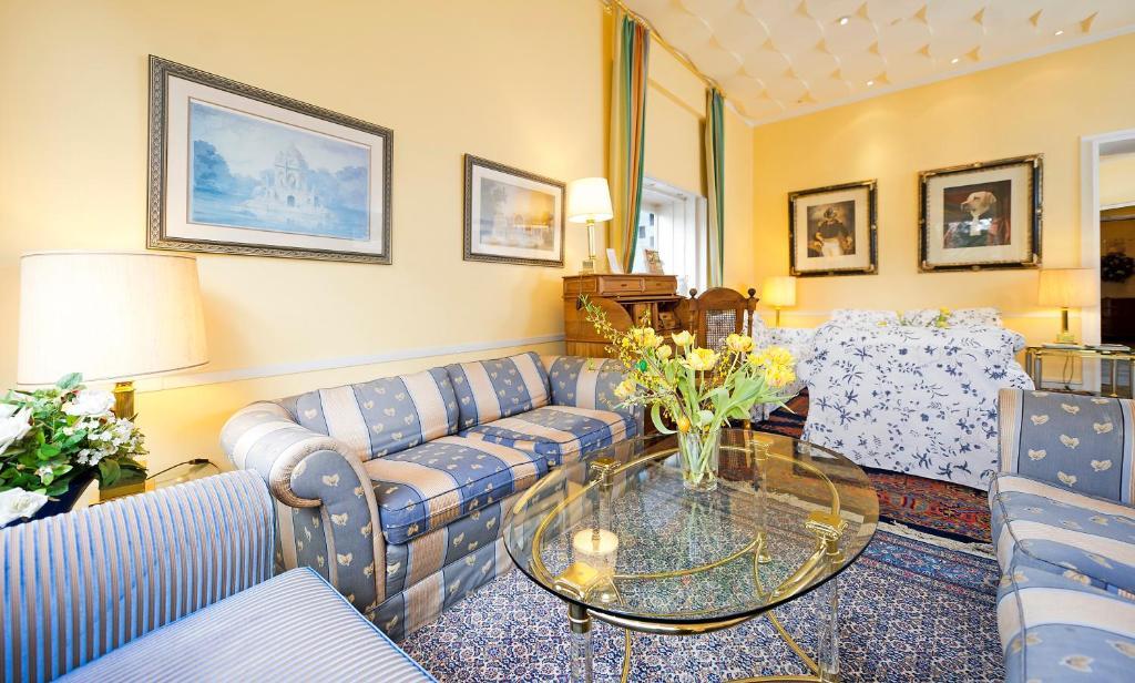 Hotel Eden Am Kurpark ボン エクステリア 写真