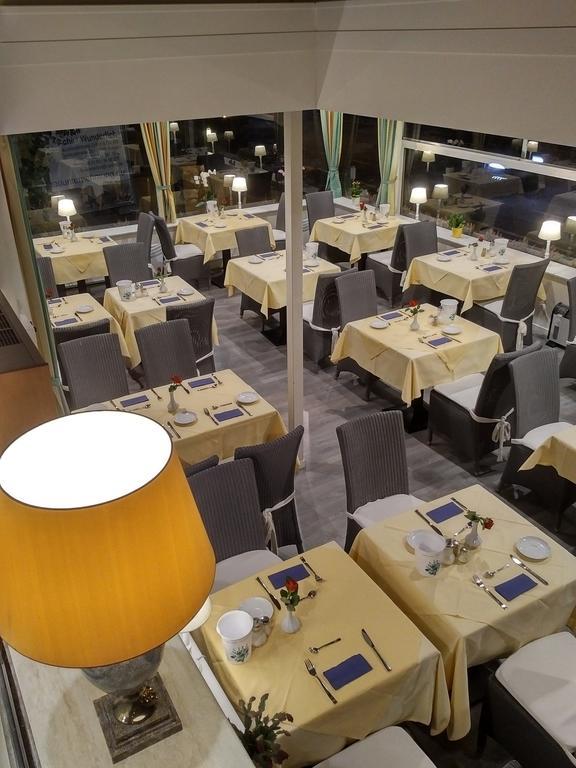 Hotel Eden Am Kurpark ボン エクステリア 写真