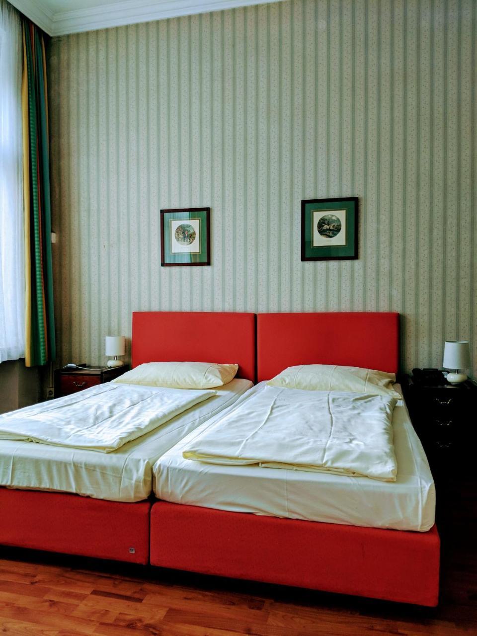 Hotel Eden Am Kurpark ボン エクステリア 写真