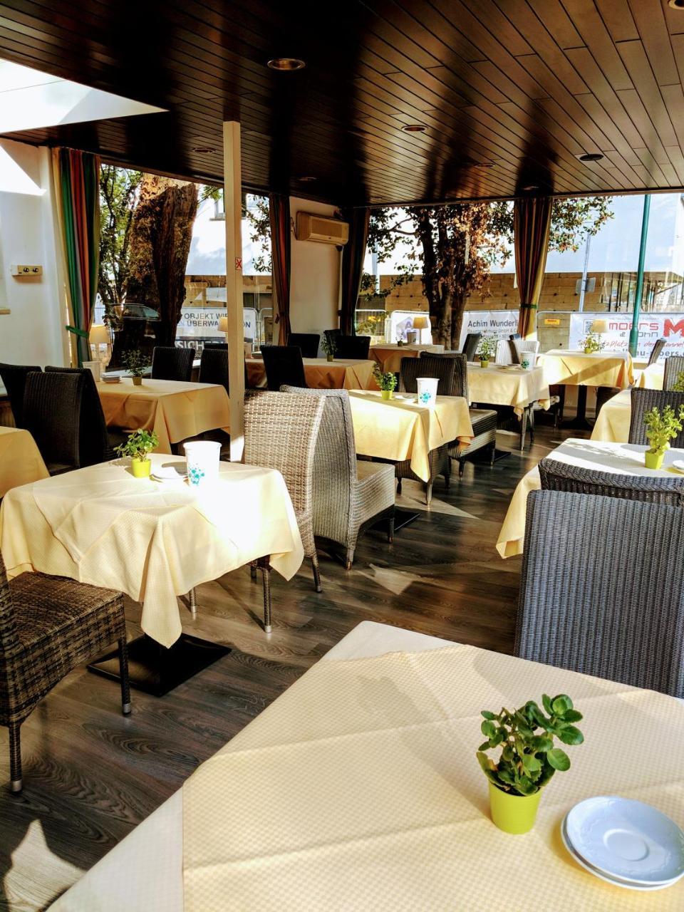 Hotel Eden Am Kurpark ボン エクステリア 写真