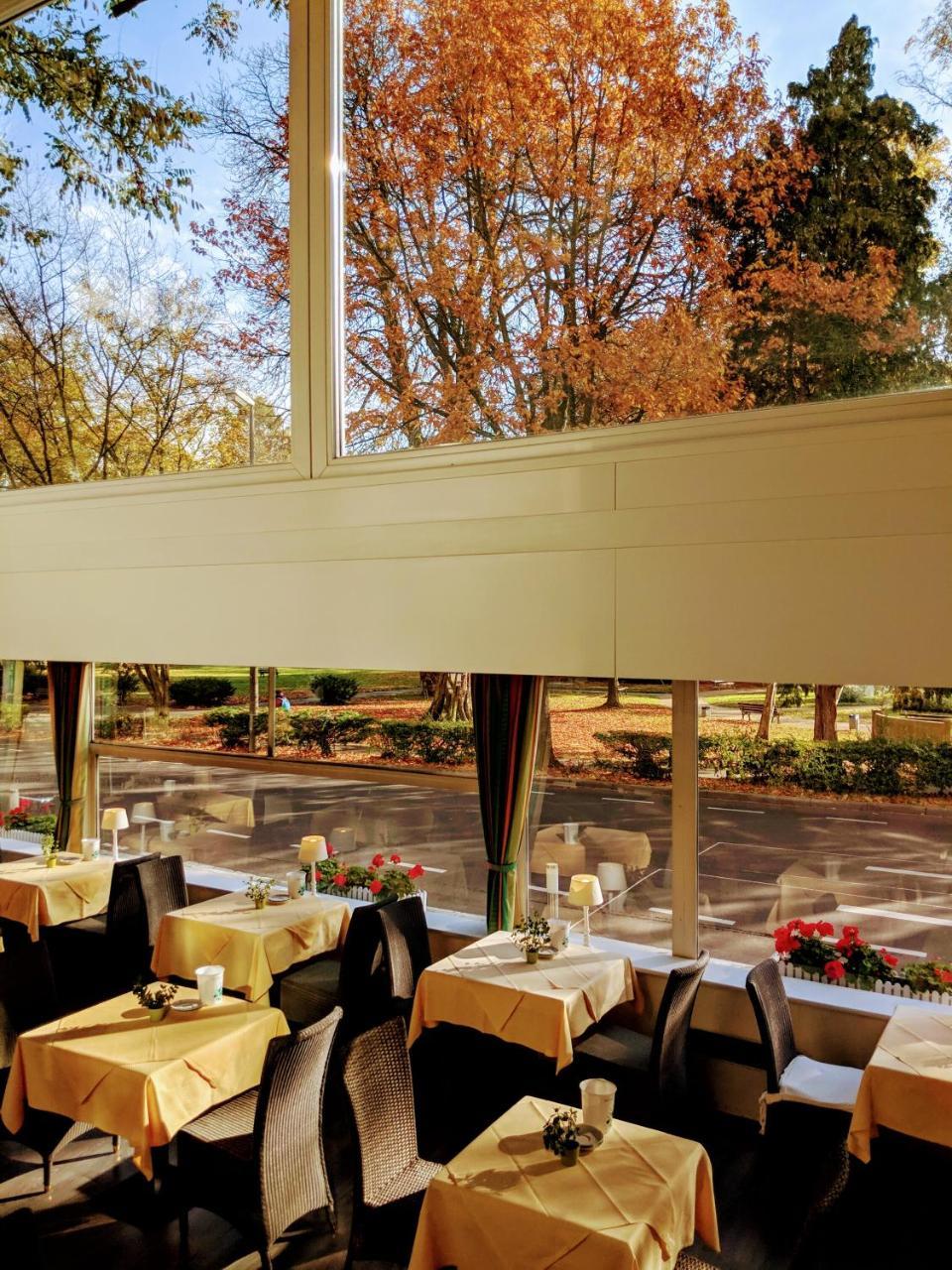 Hotel Eden Am Kurpark ボン エクステリア 写真