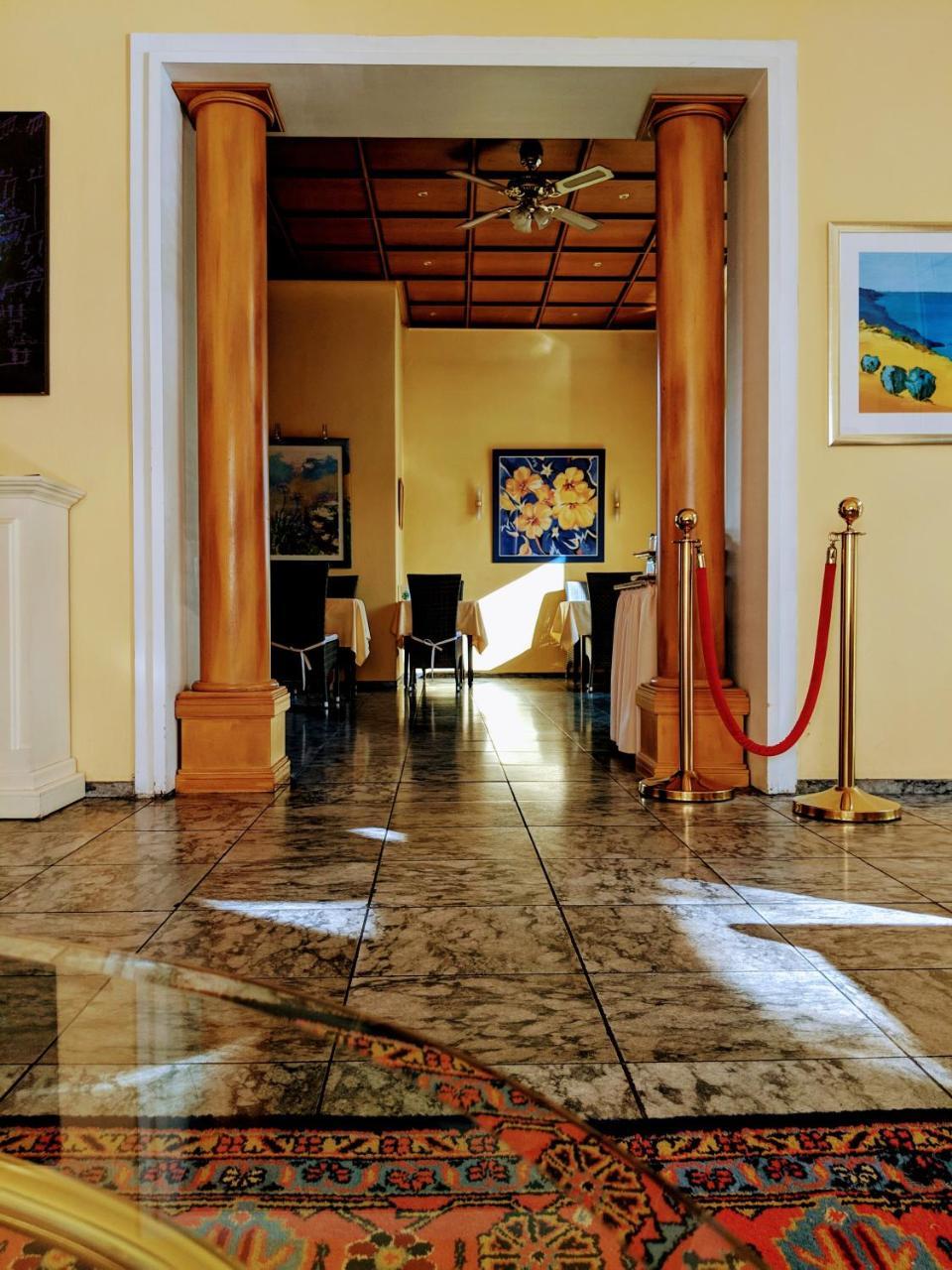 Hotel Eden Am Kurpark ボン エクステリア 写真