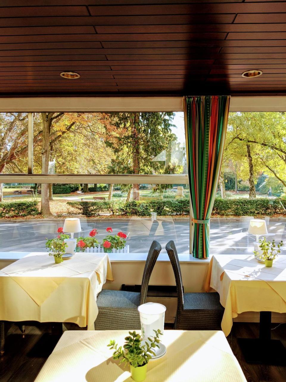 Hotel Eden Am Kurpark ボン エクステリア 写真